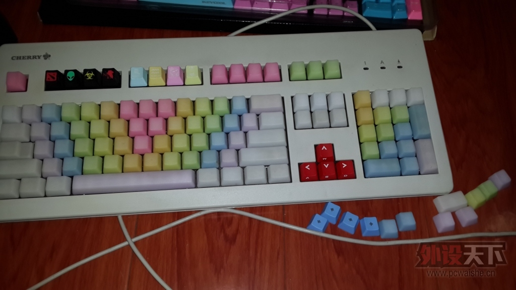 ���Ϻ�������A�μ�ñ ����108 ������4G ������ LEEţ�п� cherry3000 һЩ��ñ