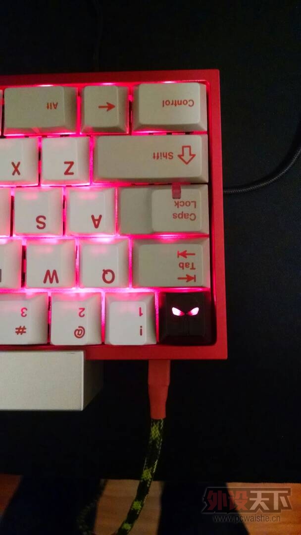 �������������ۡ�FMJ��������ɫ�Ӻ�ɫ�ͽ�����