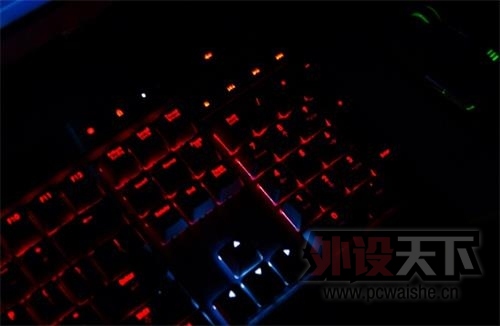 ��ת�ء�������K70 RBG���̿������