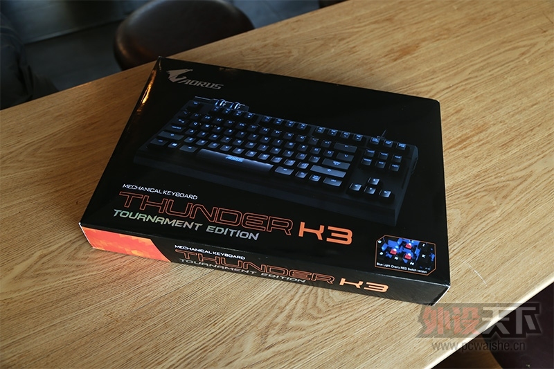 ������͵��ָ�  AORUS THUNDER K3��е��������