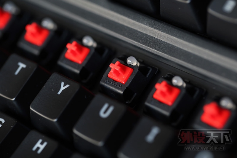 ������͵��ָ�  AORUS THUNDER K3��е��������
