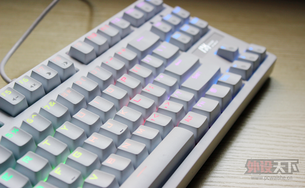 �����Լ۱�. RK RG987 RGB ͼ��+����.
