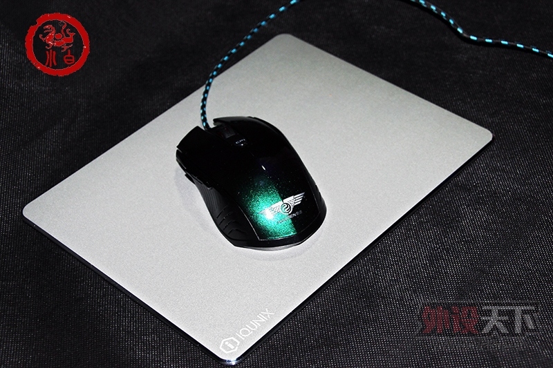 ׸ŮŮʾϵУһIQUNIX PAD
