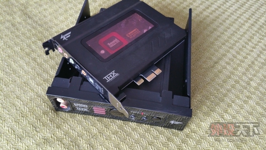 ���ɶ��� Creative Recon3D Fatal1ty Champion ���йھ��� 700Ԫ 9����