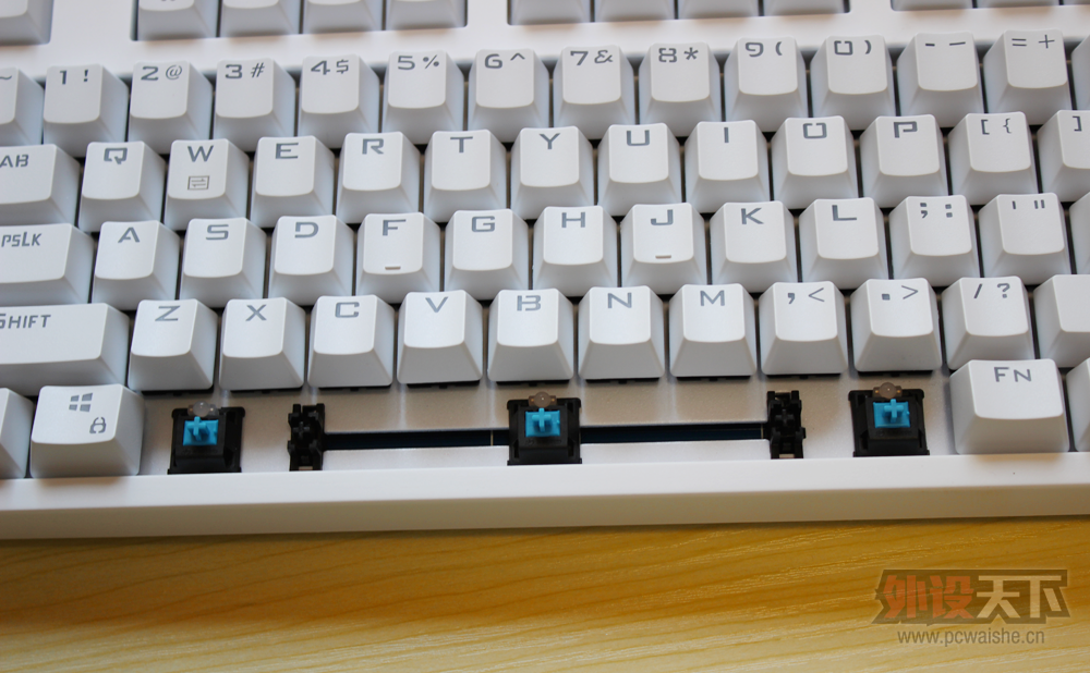 �����Լ۱�. RK RG987 RGB ͼ��+����.