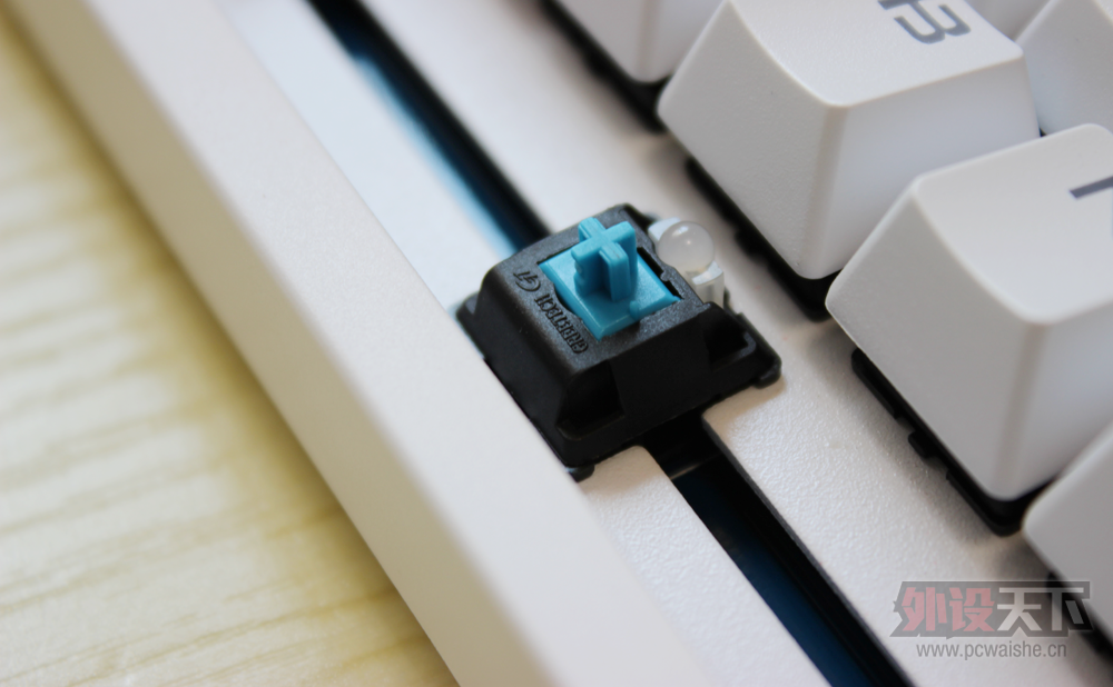 �����Լ۱�. RK RG987 RGB ͼ��+����.