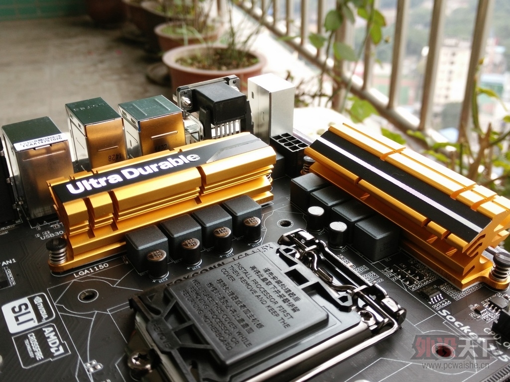 ����Z97X-UD3H����+Epicgear�켫1600MHzְҵ�羺�ڴ����ֳ�Ƶ����