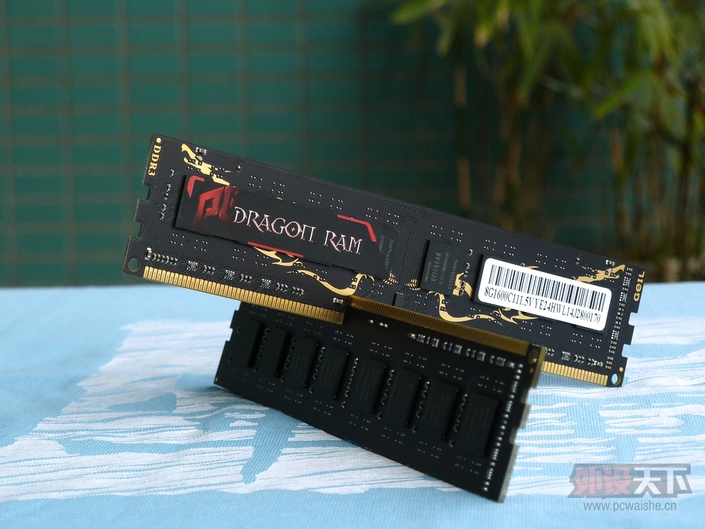 ����Z97X-UD3H����+Epicgear�켫1600MHzְҵ�羺�ڴ����ֳ�Ƶ����
