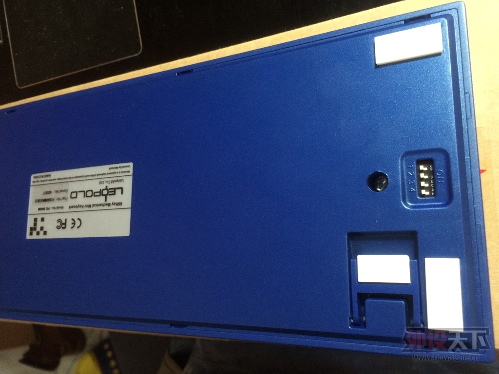 ���ѳ��� Leopold  FC66OM ���� ��ɫ������