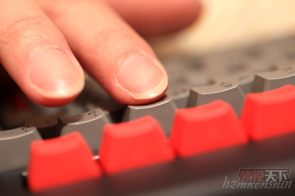 --ɫREALFORCE 104PRO ȫ30g