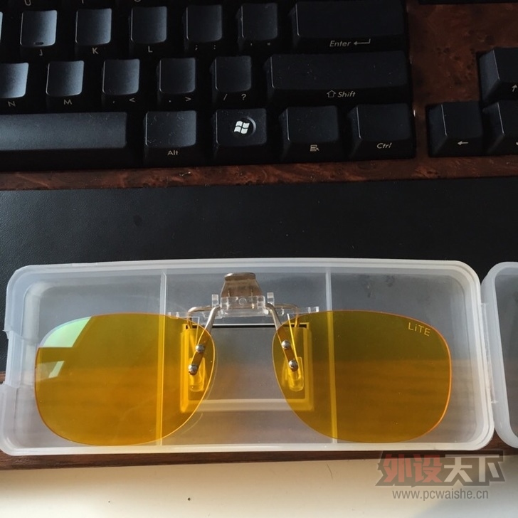 [麣]ipod Touch4 32g 400Ԫ Prisma ۾Ƭ 400Ԫ
