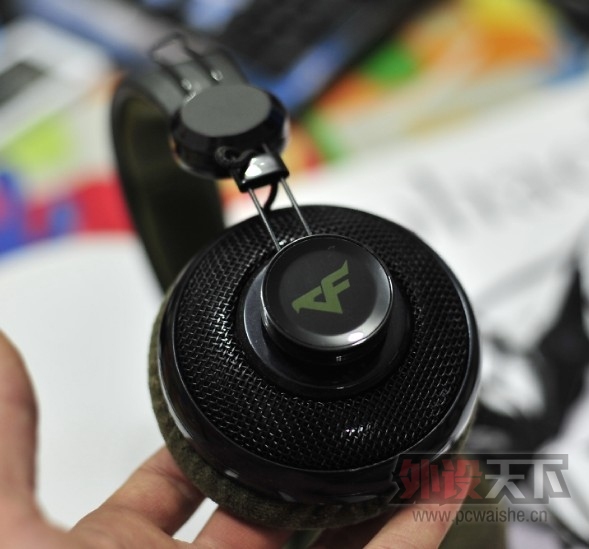 ��������IE3��G3�������裬128G��̬��΢��Wedge��Я����