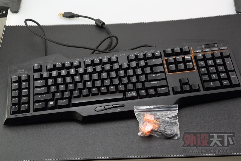 ����������ӣ�ң���˶�������壬����޼��������ޣ����ߣ����豪