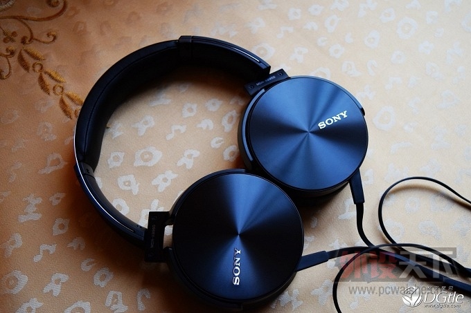 �������� 9.9 �� SONY XB950AP ��������