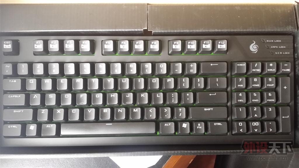 ���Ĵ��ɶ���ֻҪ�۸�� �϶����ٳ� ������TK98���ѳ��� AORUS M7��� ������ñ��