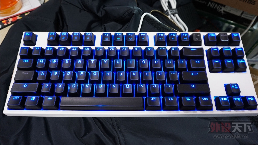 �����ݡ�����87 ��ɫ�ڼ�ñ  ȫ�� 400����