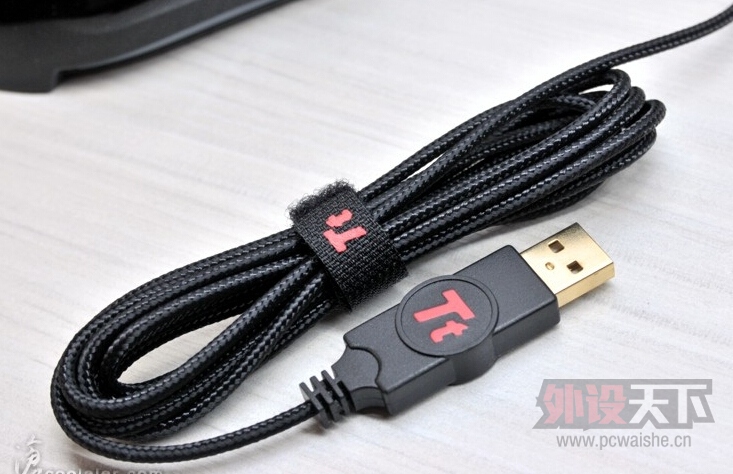 Tt eSPORTS THERON Plus WC_(ת)
