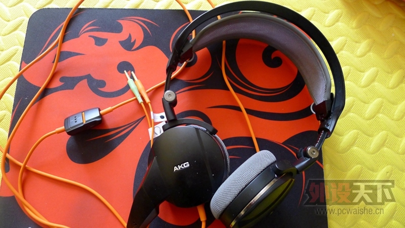akg-1.jpg