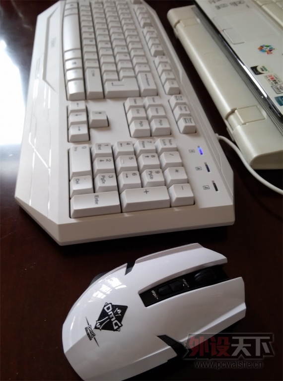 �°���VS�����ޡ���X100 VS CW100