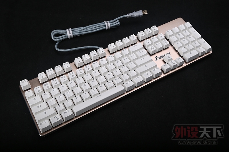 Ϊ��Ϸ���� ɭ����SK-V628����Ы�ʺ��е����