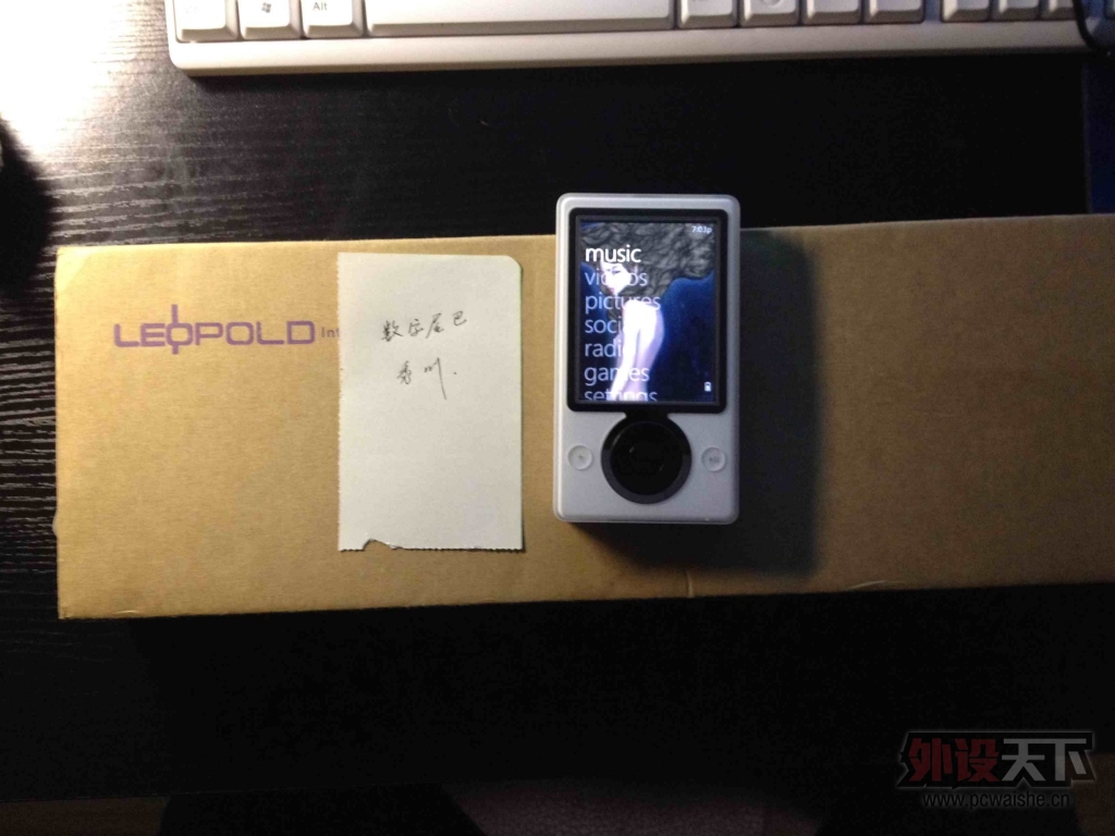 ���Ͼ������ݡ����RAW COD�档 zune30��1800�Ұ׶�ɫ�ѳ�