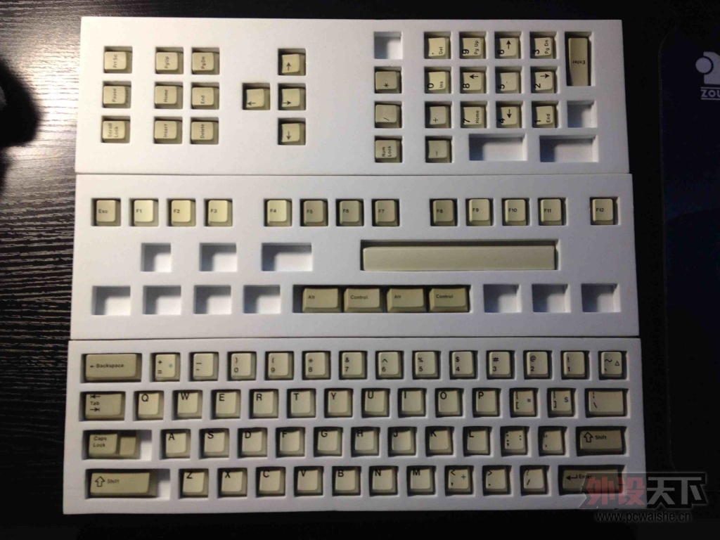 ���Ͼ������ݡ����RAW COD�档 zune30��1800�Ұ׶�ɫ�ѳ�