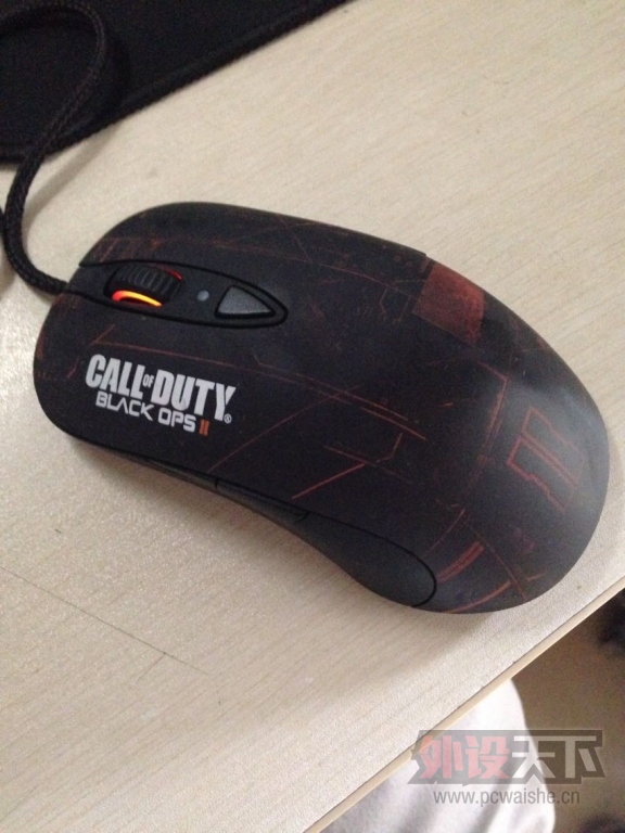 ���Ͼ������ݡ����RAW COD�档 zune30��1800�Ұ׶�ɫ�ѳ�