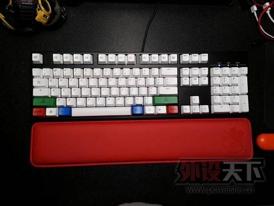 ̸ F104 ỻ