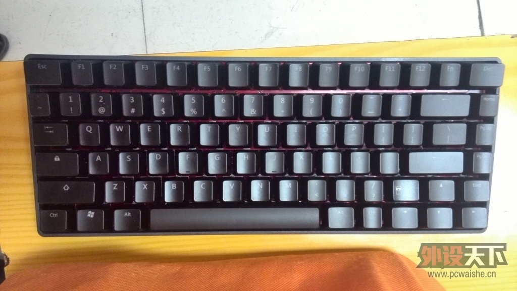 101754f0csncvxzvfihswg.jpg