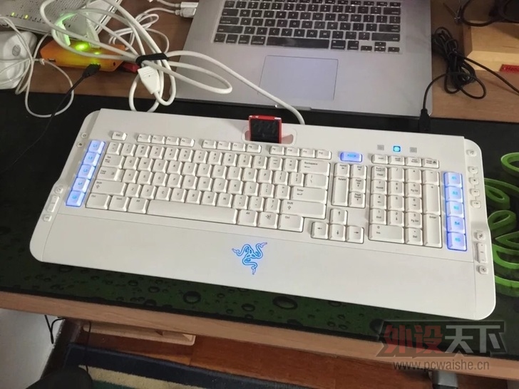 ���������ݡ�450��Razer���߰�����399����˹�ʺ���CE2007