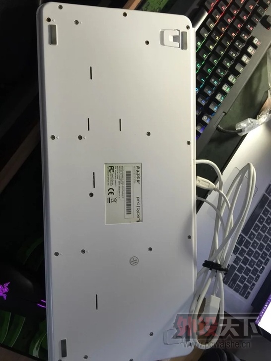���������ݡ�450��Razer���߰�����399����˹�ʺ���CE2007