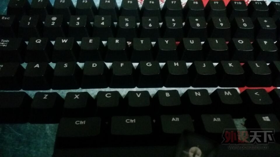 �ָ�ϸ��͸�����