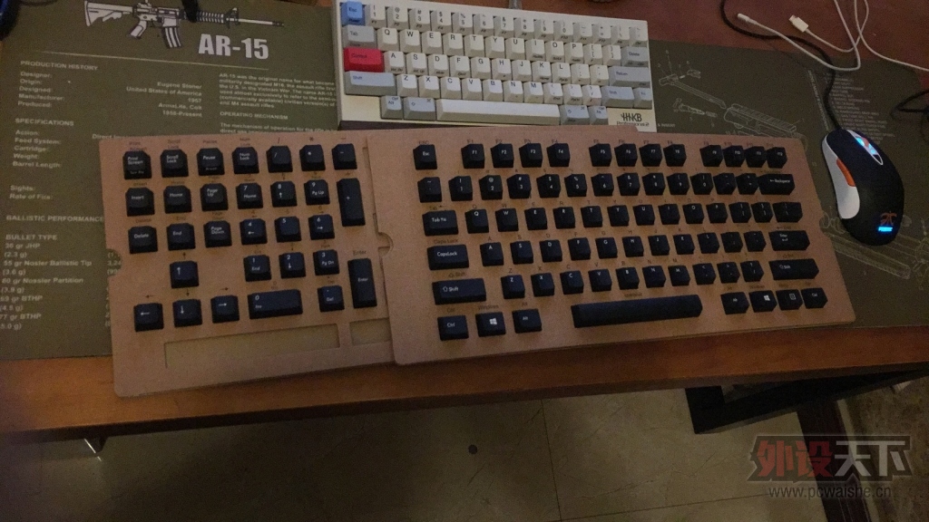 ���ɶ�����f���104���̼�ñ����ɫ~