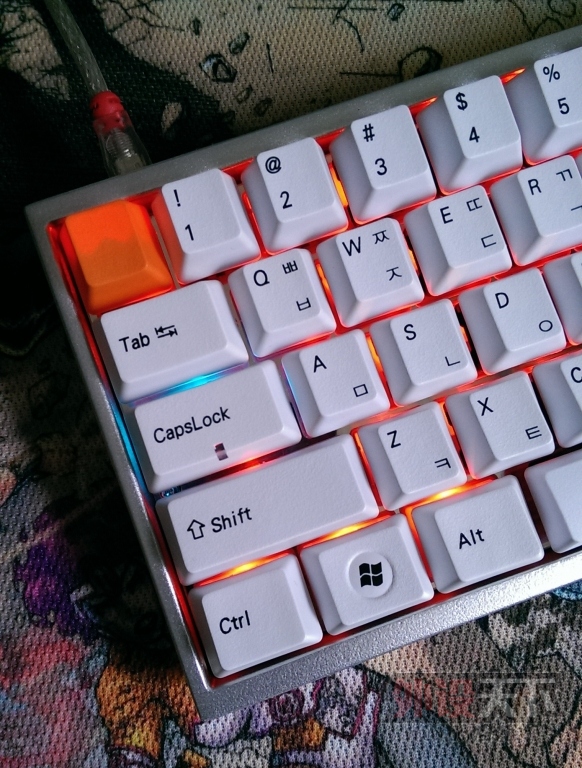 �����ա�����ufo������ǣ�̫���׺��ɫ104