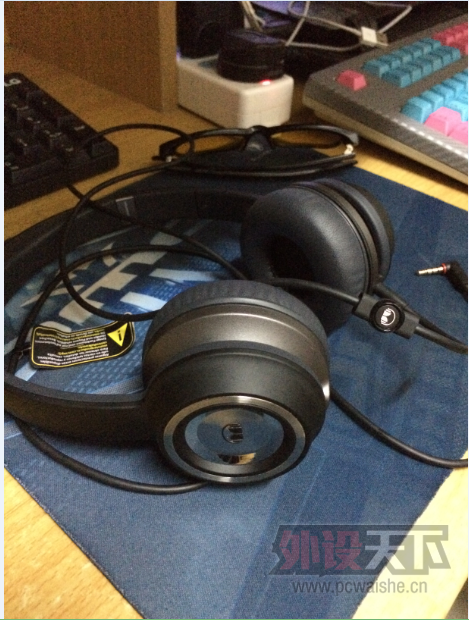 [�㶫]ħ��������Monster�� Ntune �鶯 ��3�� ͷ��ʽ���� ���߿� HD�� 95����