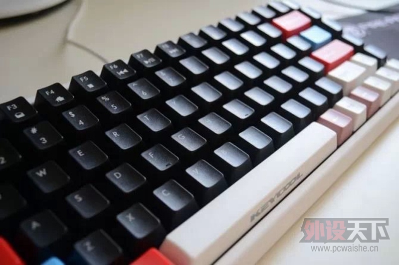 ���ѳ������������