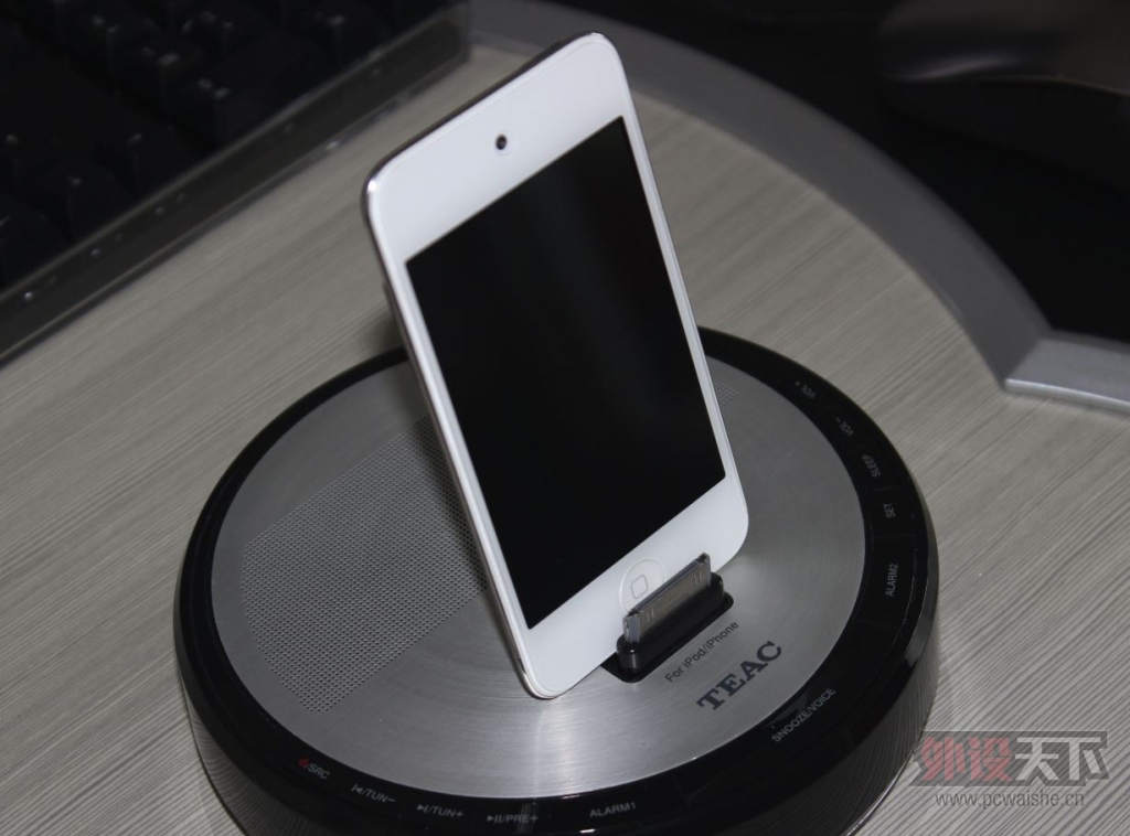 ��ɽ���������Ե�������ipodtouch 8G��8�£�+TEAC���������9�£�  ���320����