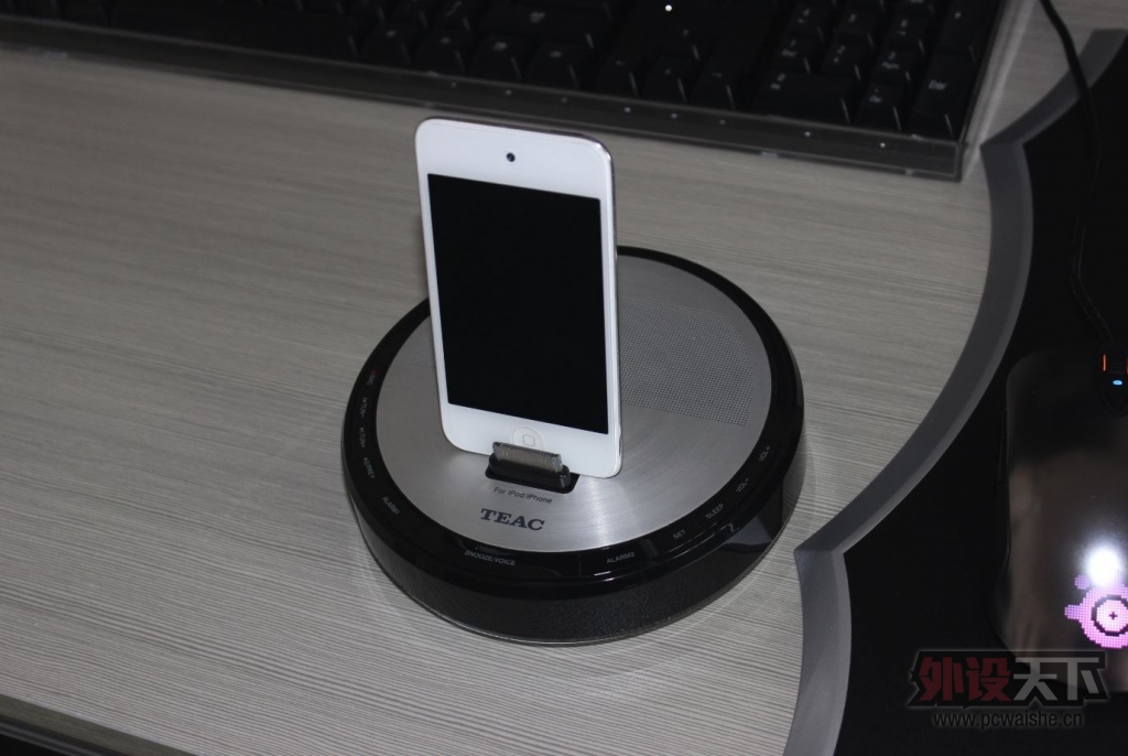 ��ɽ���������Ե�������ipodtouch 8G��8�£�+TEAC���������9�£�  ���320����