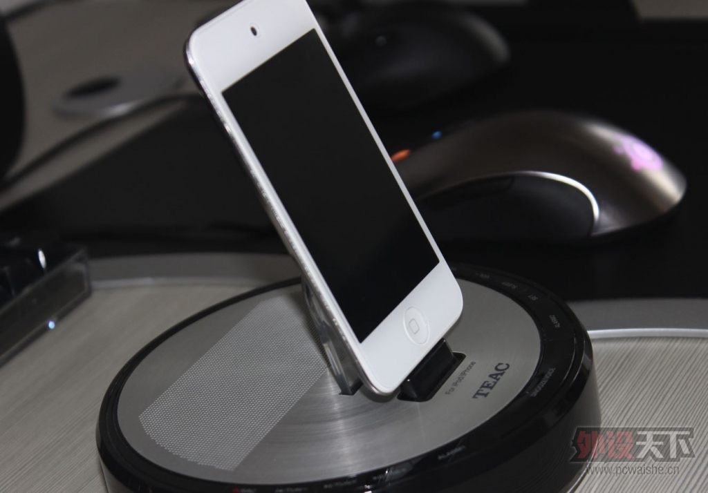 ��ɽ���������Ե�������ipodtouch 8G��8�£�+TEAC���������9�£�  ���320����