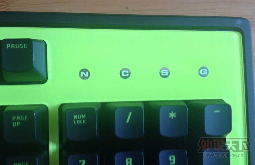 ָʾ�� ����Ǹ���G Ҳ������Ϸ�� ͨ��fn+f10����