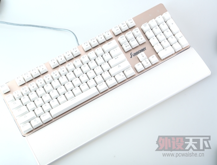 �����᡿��Ϸ����֮ɭ�������ЫV628 RGB �����
