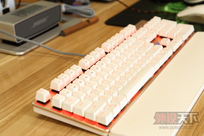 �����᡿��Ϸ����֮ɭ�������ЫV628 RGB �����