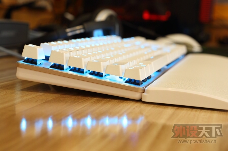 �����᡿��Ϸ����֮ɭ�������ЫV628 RGB �����