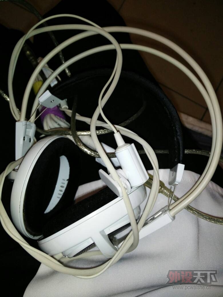 ��ɽ����������������V1��ɫ������װ