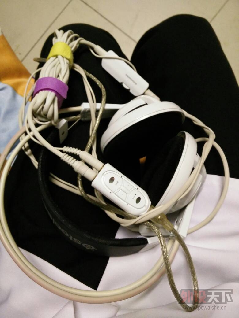 ��ɽ����������������V1��ɫ������װ