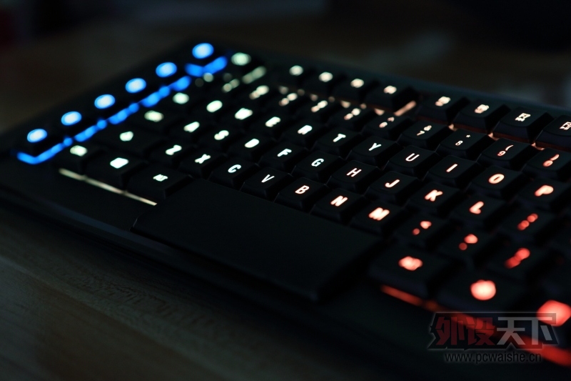 ᡿콢APEX M800