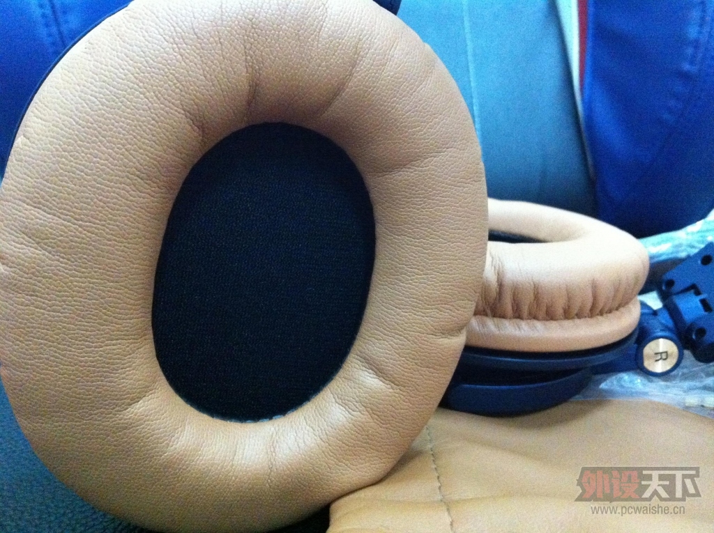 �����ա�����������ATH-M50x��ɫ���������