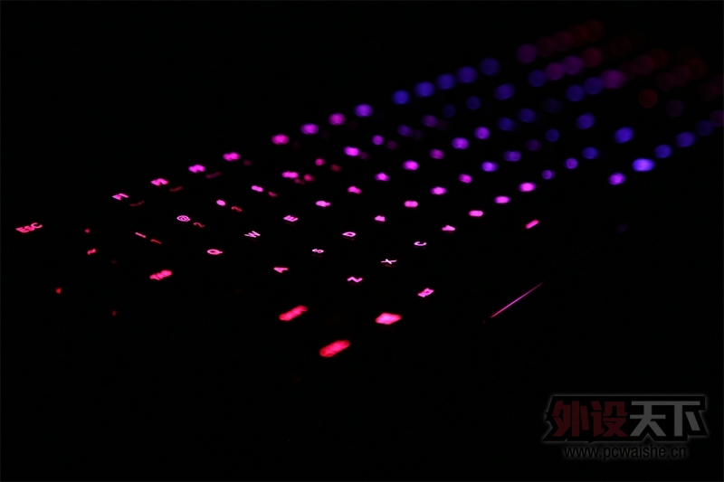 �����������׷����������𼫹�100c˫ɫ�����е��������