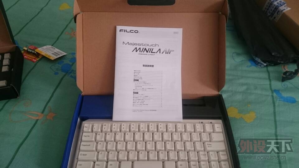 ���½�����minila air ��ɫ���� 1100����Ͷ