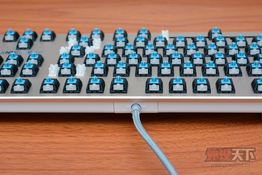 ���ա����ϳ��������Ĺ���RGB��ɭ����V628��������
